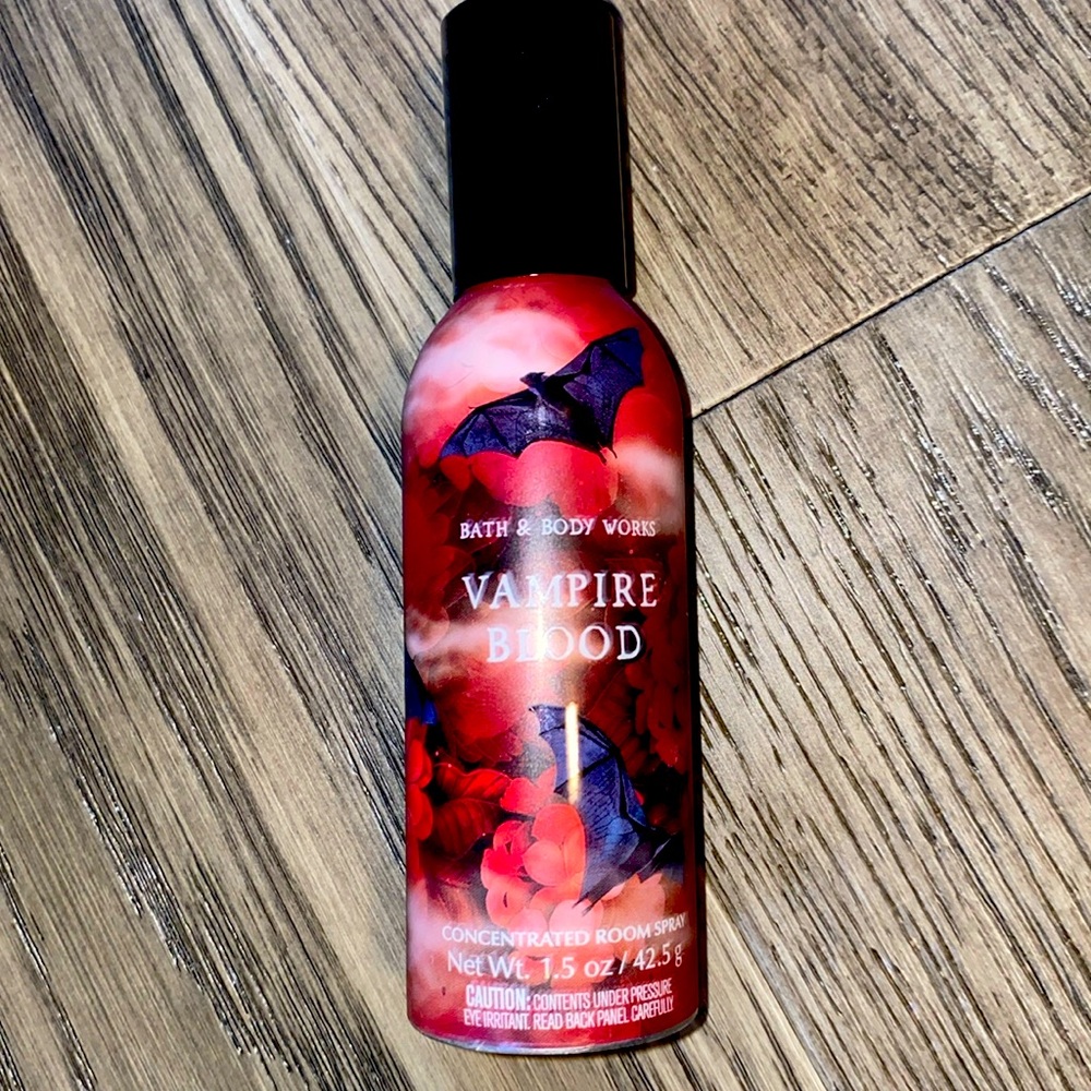 VAMPIRE BLOOD ROOM SPRAY BATH & BODY WORKS BRAND NEW